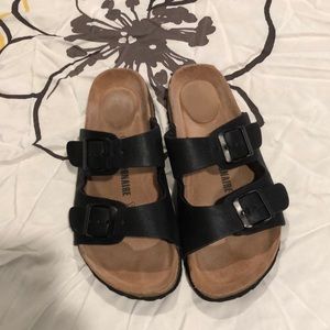 Sandal